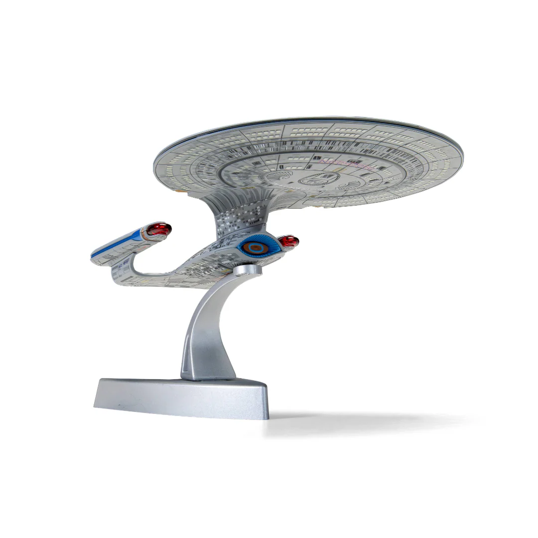 Star Trek U.S.S. Enterprise NCC-1701-D Model - Image 3