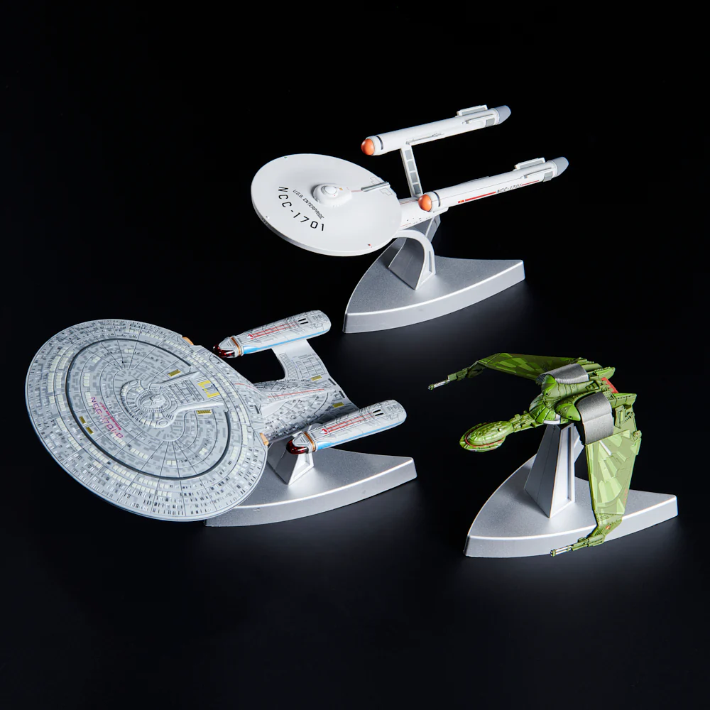 Star Trek U.S.S. Enterprise NCC-1701 Model - Image 5